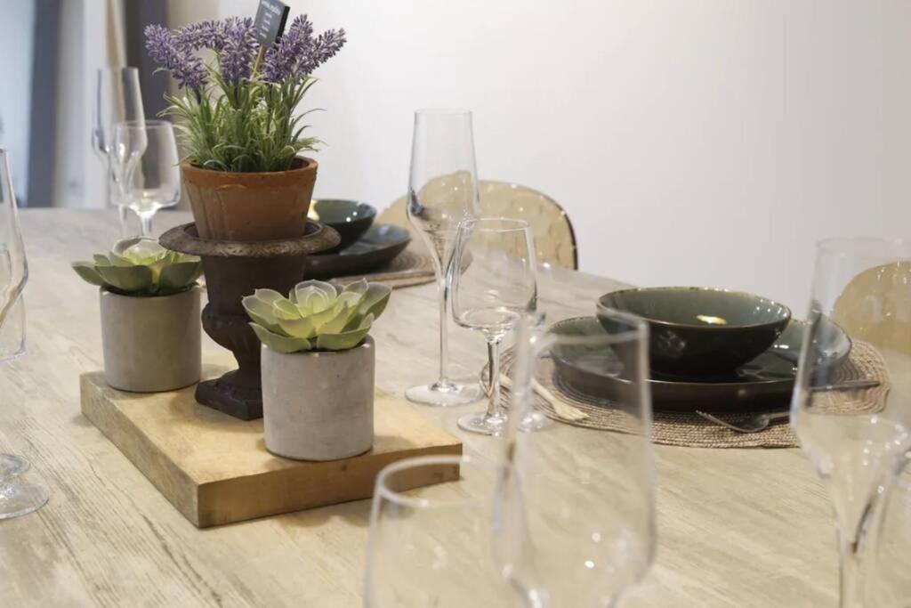 Reims Centre : Appartement Lumineux Et Atypique 46, Place D'Erlon Luaran gambar