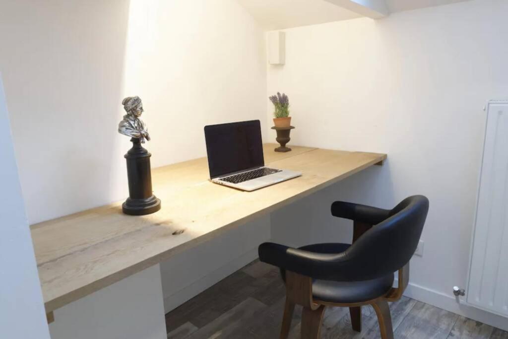 Reims Centre : Appartement Lumineux Et Atypique 46, Place D'Erlon Luaran gambar